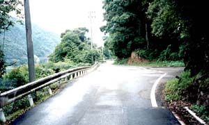 狭い道路